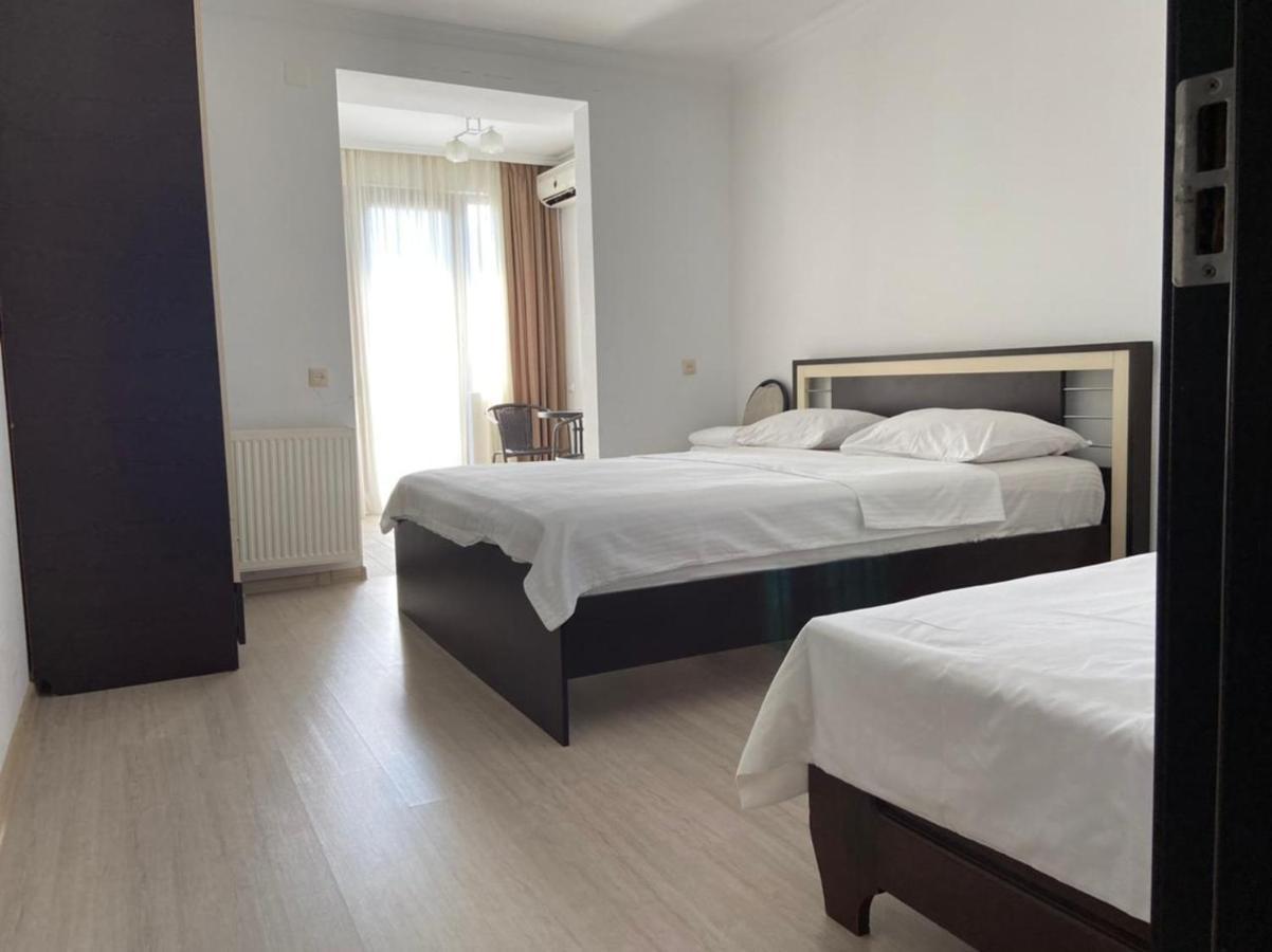 Gulnasi'S Guesthouse Батуми Экстерьер фото